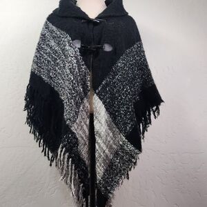 APT. 9 || Black and Gray Poncho